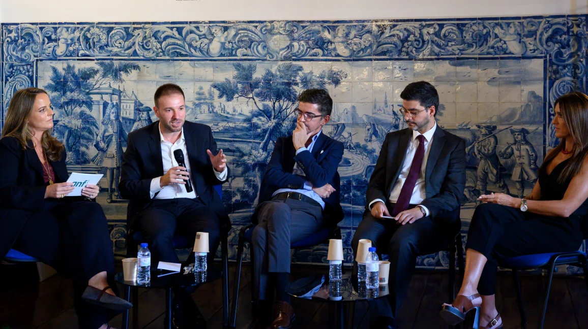 Pessoas em Conferencia